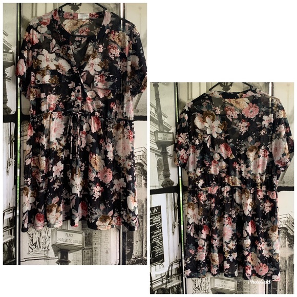 Ivy Rose Dresses & Skirts - ✨IVY ROSE floral VNECK drawstring tunic dress/top